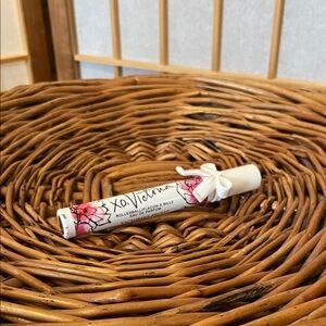 XO Victoria Rollerball Perfume .23 oz Amber Crystals-90% Full